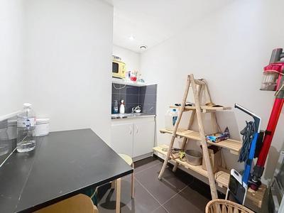 Beauté / Bien-être - 108 m² - 5 pièces
