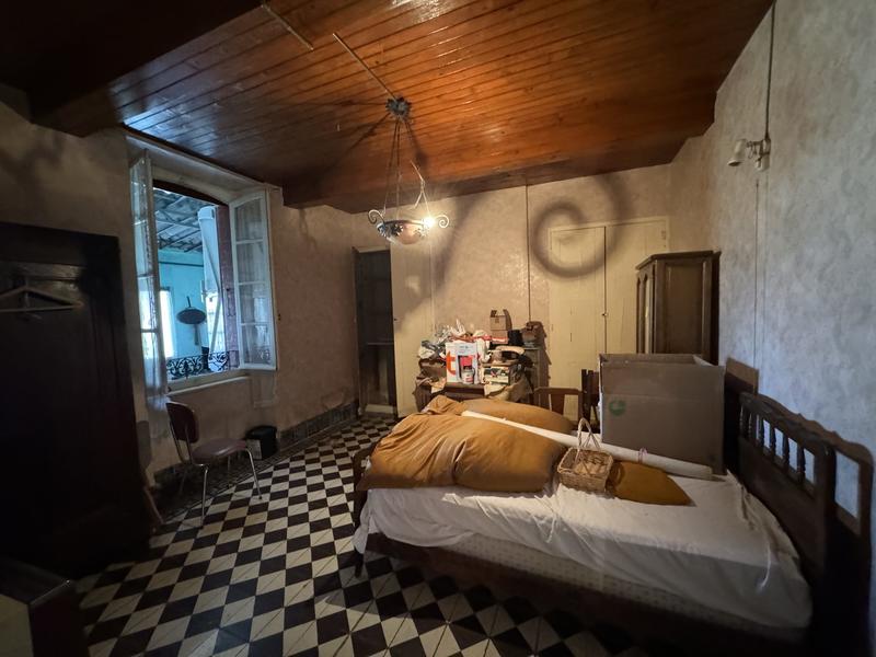 Maison ancienne - 300 m² - 11 pièces