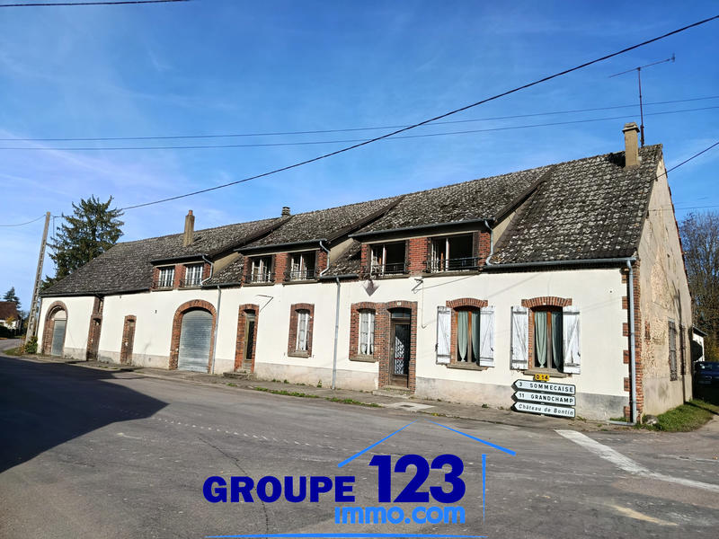 Maison - 288 m² - 10 pièces