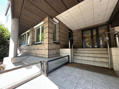 Appartement - 70 m² - 2 pièces