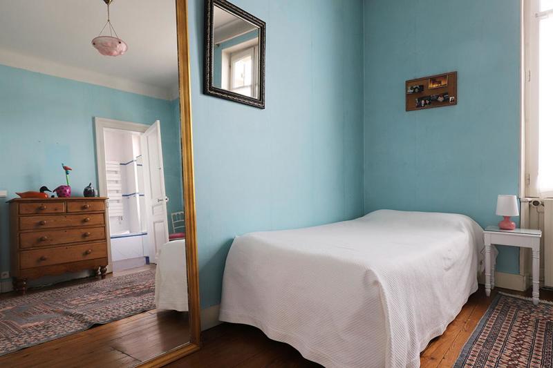 Propriété - 224 m² - 8 pièces