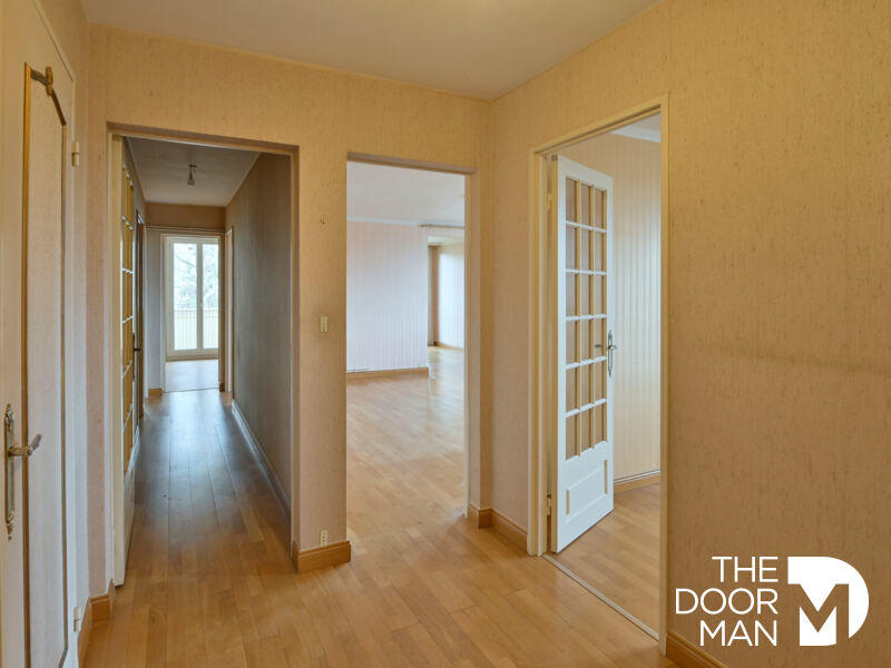 Appartement - 97 m² - 4 pièces