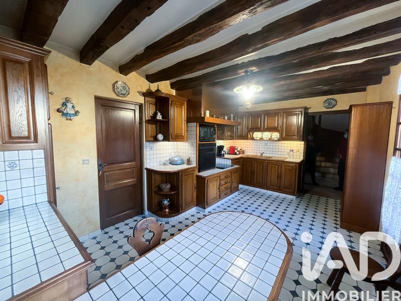 Maison - 255 m² - 8 pièces