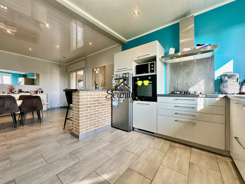 Maison - 90 m² - 5 pièces