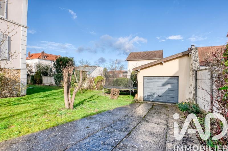 Maison - 250 m² - 7 pièces