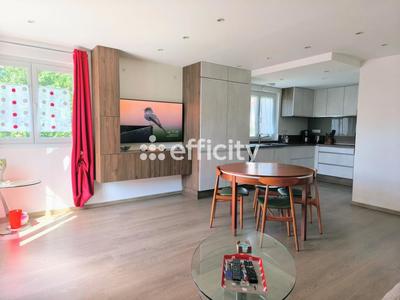 Maison - 70 m² - 3 pièces