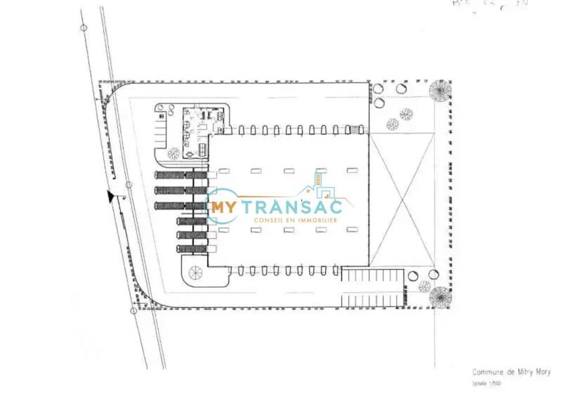 Local d'activités - 2 800 m²