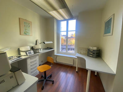 Local commercial - 112 m² - 6 pièces