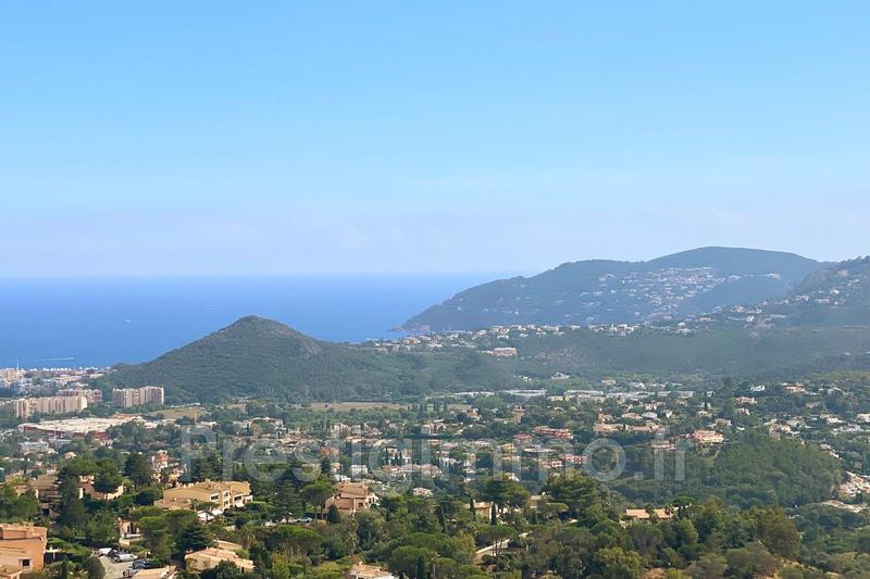 Appartement - 79 m² - 3 pièces