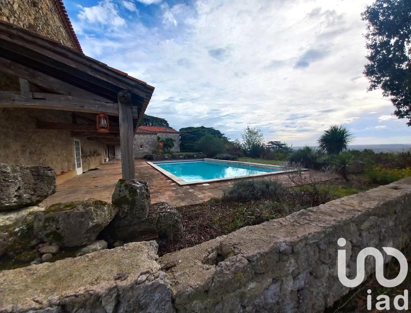 Maison - 344 m² - 10 pièces