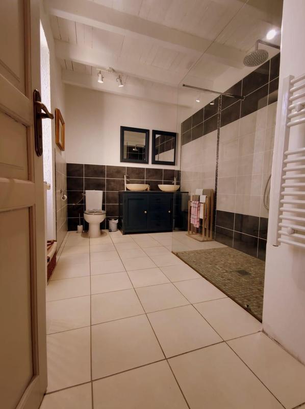 Maison traditionnelle - 263 m² - 13 pièces