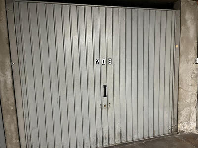 Parking / Garage - 12 m²