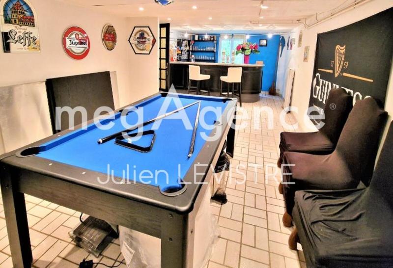 Maison - 200 m² - 7 pièces