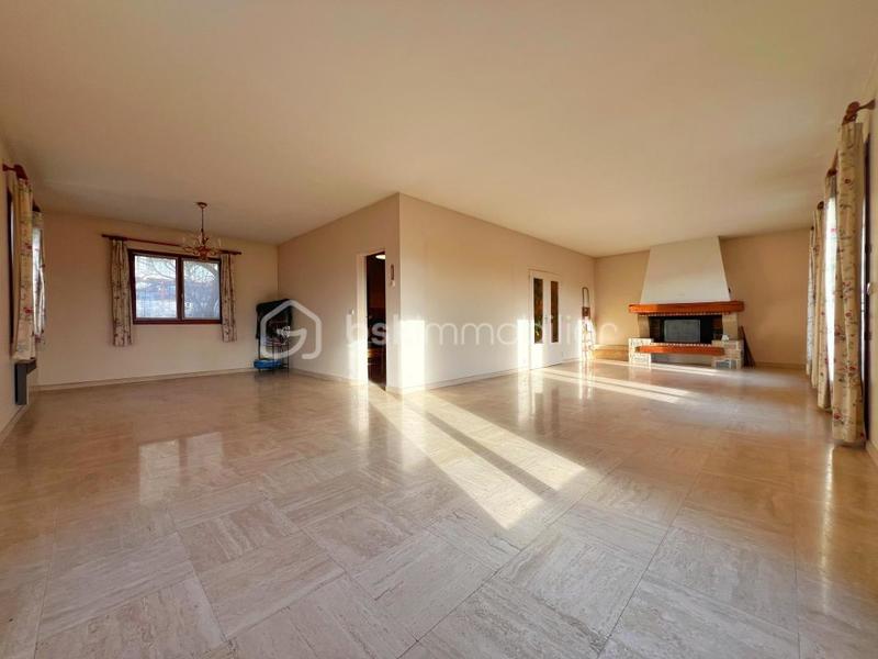 Maison traditionnelle - 152 m² - 7 pièces