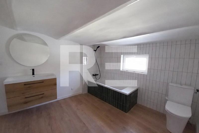 Loft - 49 m² - 2 pièces