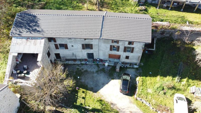 Maison - 200 m² - 8 pièces