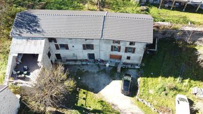 Maison - 200 m² - 8 pièces