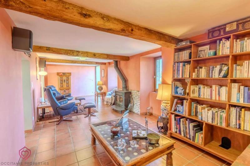 Corps de ferme - 700 m² - 17 pièces