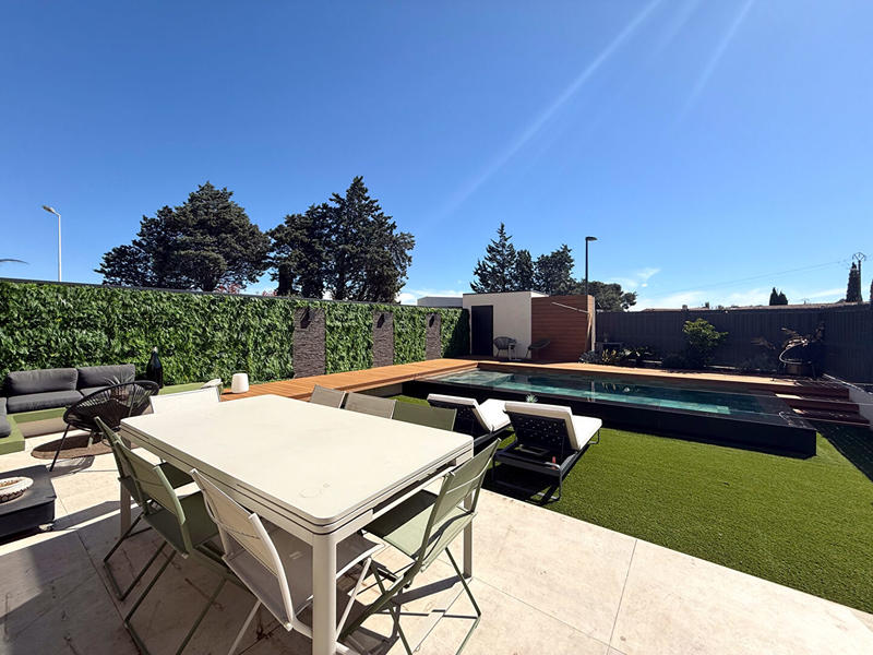 Maison - 140 m² - 5 pièces