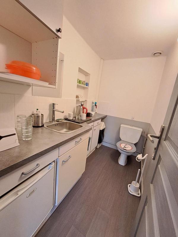 Bureau - 64 m² - 5 pièces