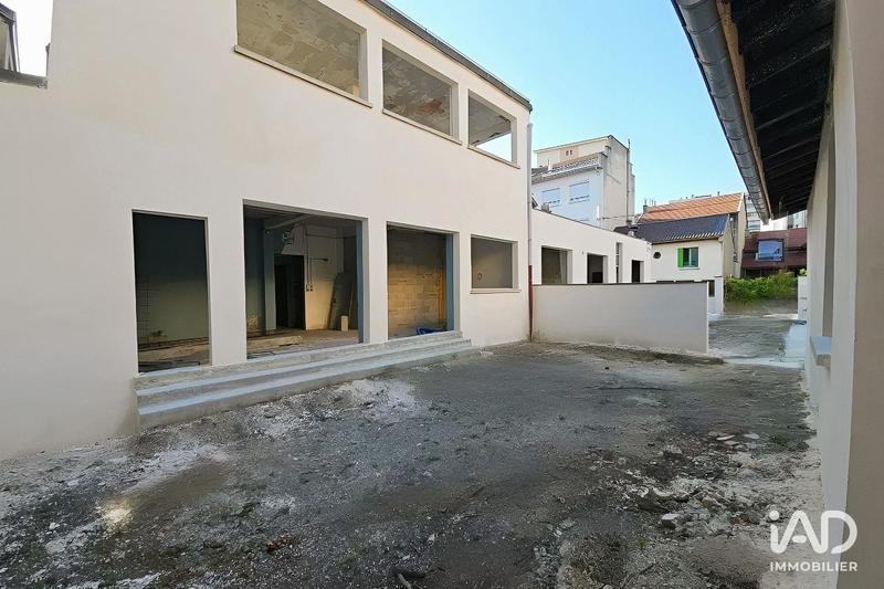 Local commercial - 186 m²
