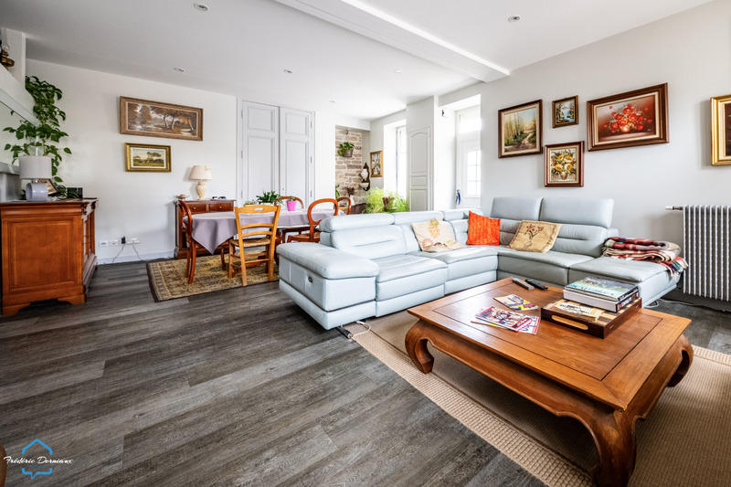 Maison - 205 m² - 8 pièces