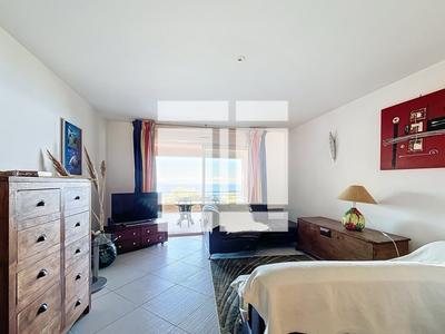 Appartement - 84 m² - 3 pièces