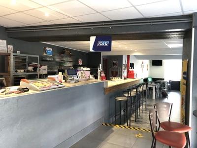 Maison en pierre - 290 m² - 5 pièces