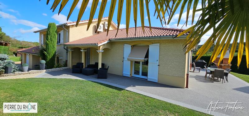 Villa - 152 m² - 6 pièces