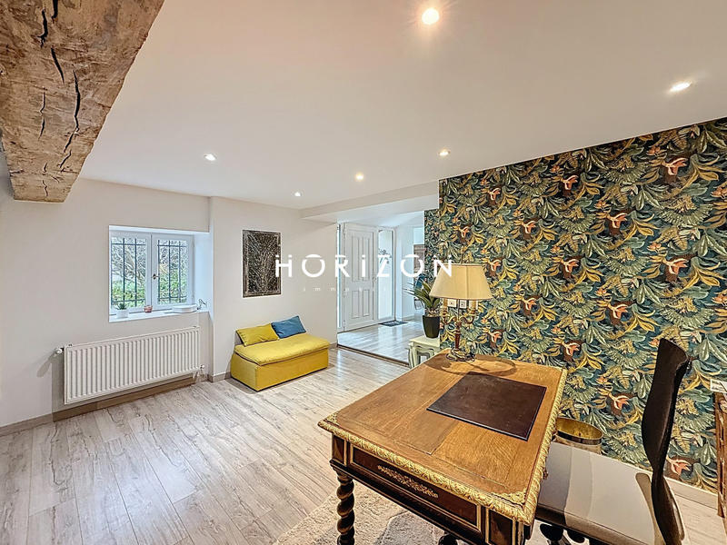 Maison ancienne - 195 m² - 7 pièces