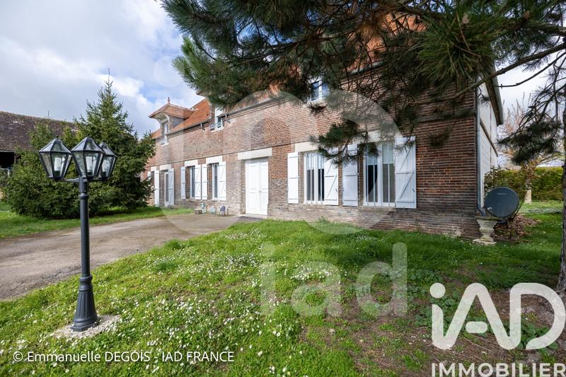 Maison - 316 m² - 10 pièces