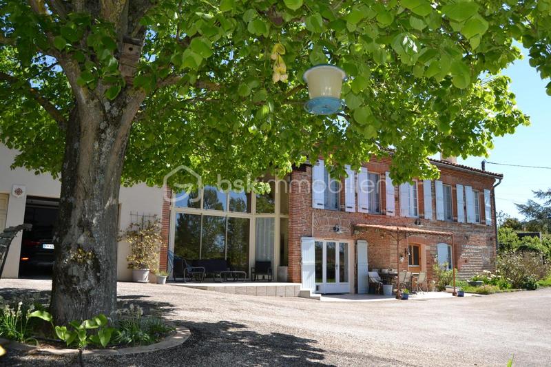 Demeure - 295 m² - 7 pièces