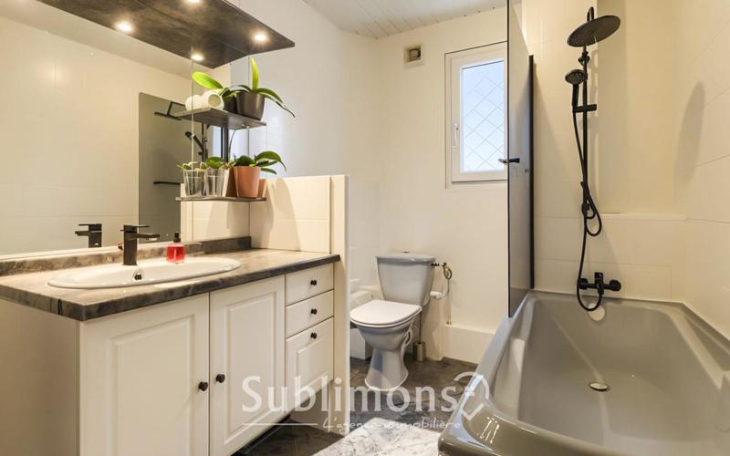 Maison - 145 m² - 6 pièces