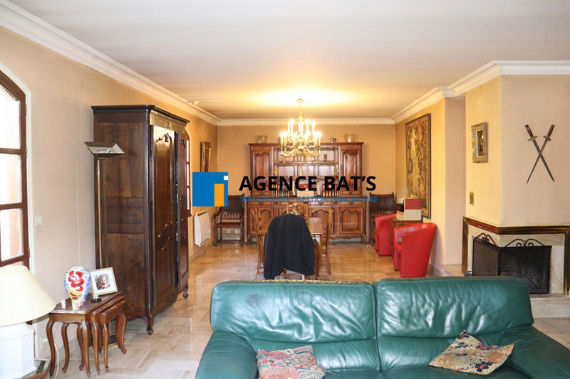 Maison - 139 m² - 7 pièces