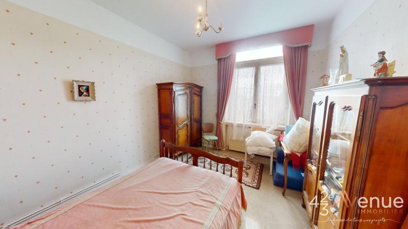 Appartement - 90 m² - 6 pièces