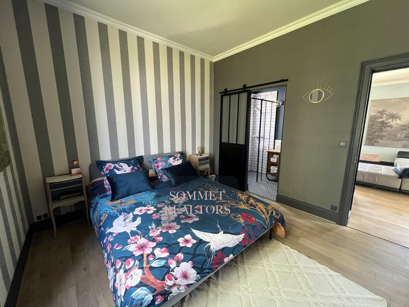 Propriété - 155 m² - 8 pièces