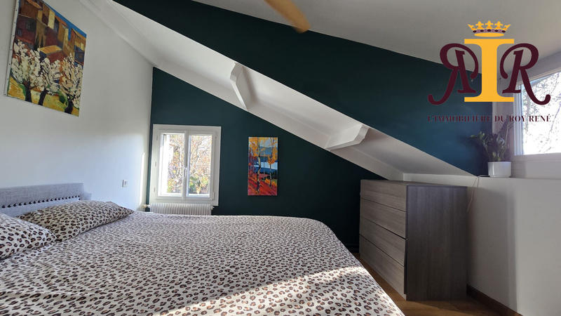 Appartement - 80 m² - 4 pièces