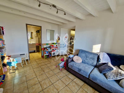 Propriété - 125 m² - 8 pièces