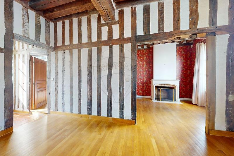 Maison - 170 m² - 8 pièces