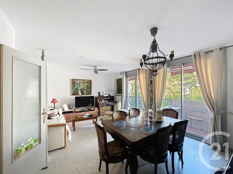 Appartement - 83 m² - 4 pièces