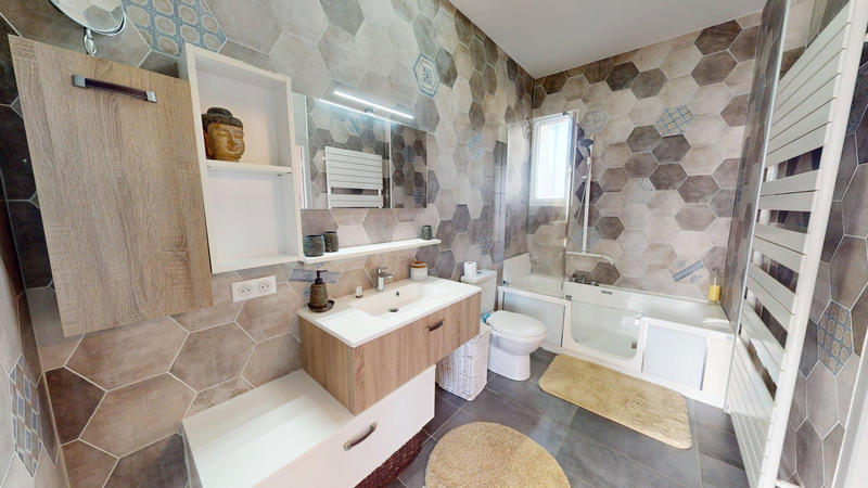 Maison - 170 m² - 7 pièces