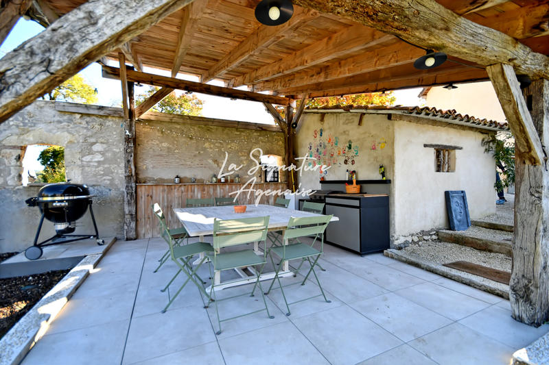 Maison - 230 m² - 5 pièces