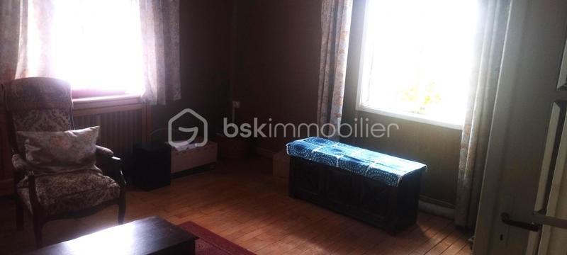 Maison - 220 m² - 6 pièces