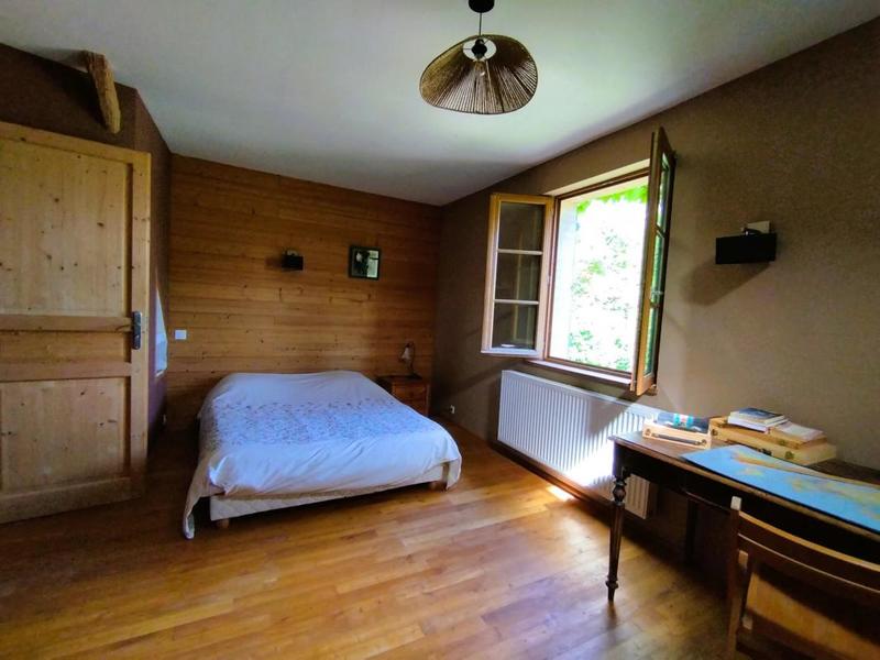 Propriété - 260 m² - 10 pièces