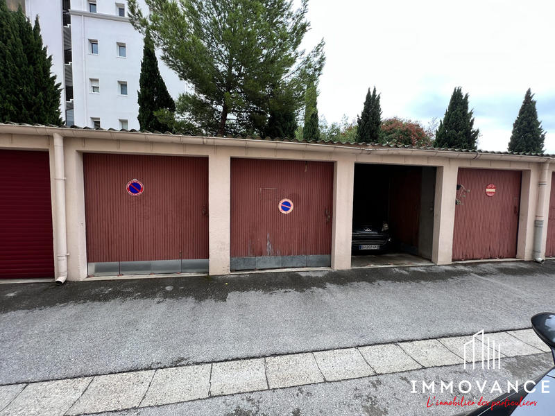 Parking / Garage - 13 m²