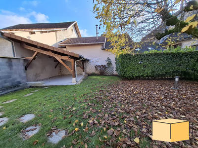 Maison - 198 m² - 7 pièces