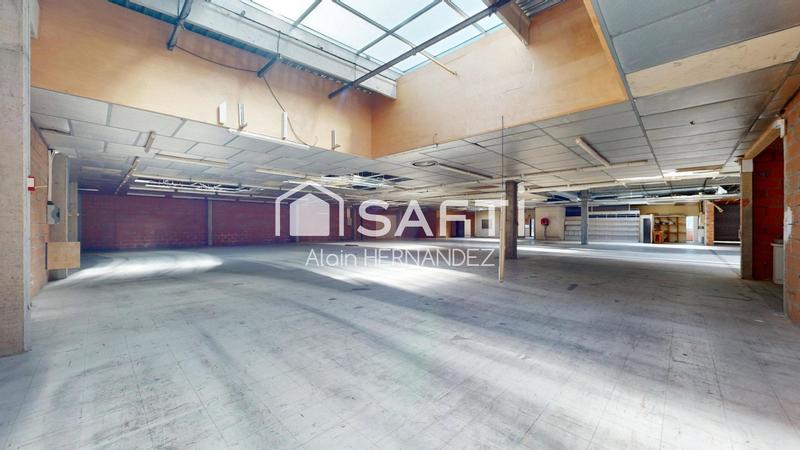 Local commercial - 1 120 m² - 2 pièces