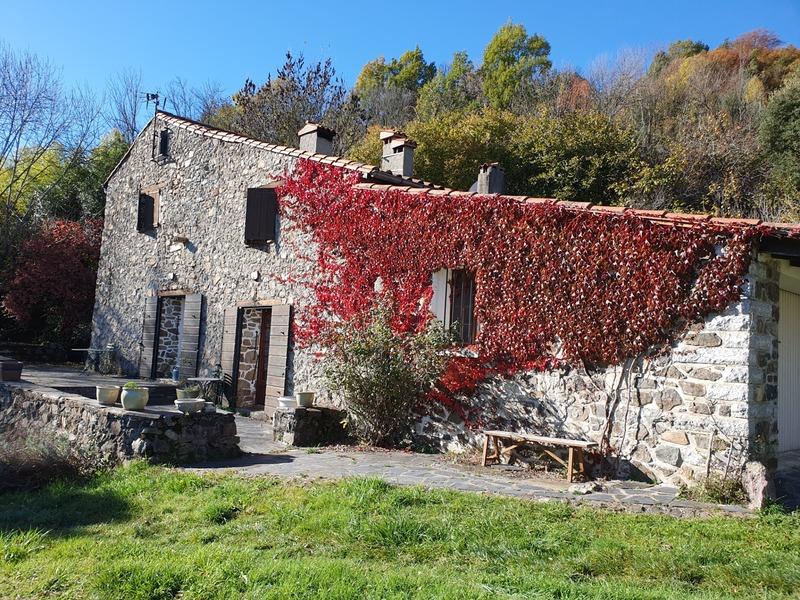 Maison - 240 m² - 6 pièces