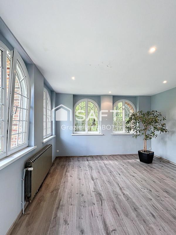 Maison de maîtres - 352 m² - 8 pièces