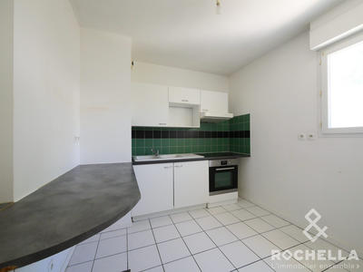 Appartement - 99 m² - 5 pièces